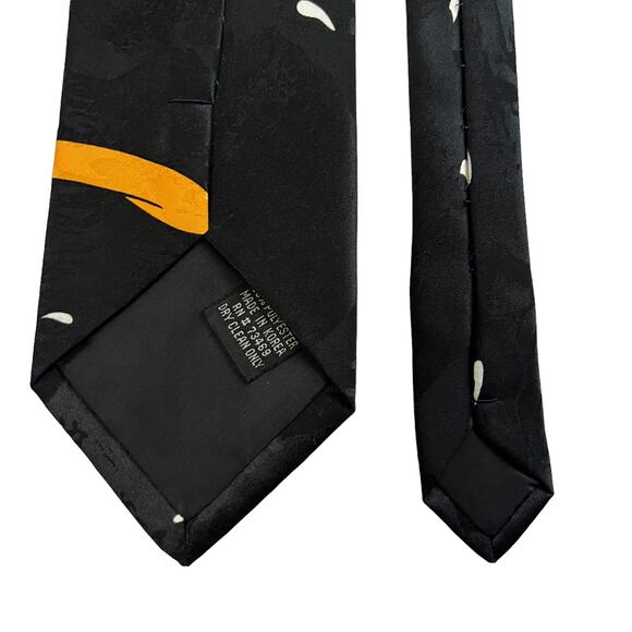 Looney Tunes Mania Vintage Black Daffy Duck Sweat Eyes Novelty Neck Tie - Picture 6 of 7